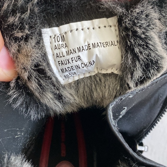 Khombu Comfort Black Faux Fur-Lined Aura Waterproof Rubber Soled Wedge Boots - Picture 9 of 10